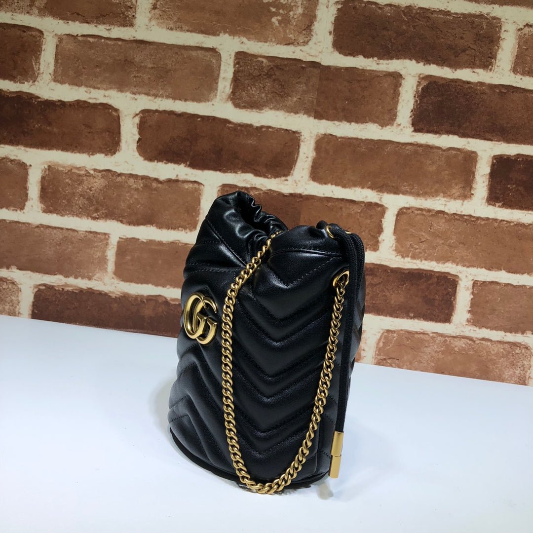 ＧＣＣＩGG MARMONT BUCKET BAG BLACK