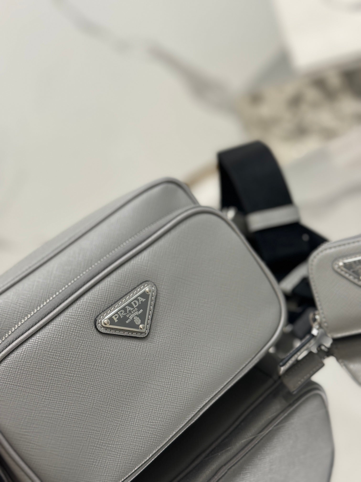 ＰＲＤＡ SAFFIANO LEATHER SHOULDER BAG MARBLE GRAY