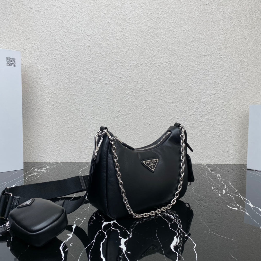 ＰＲＤＡ HANDBAG BLACK LEATHER