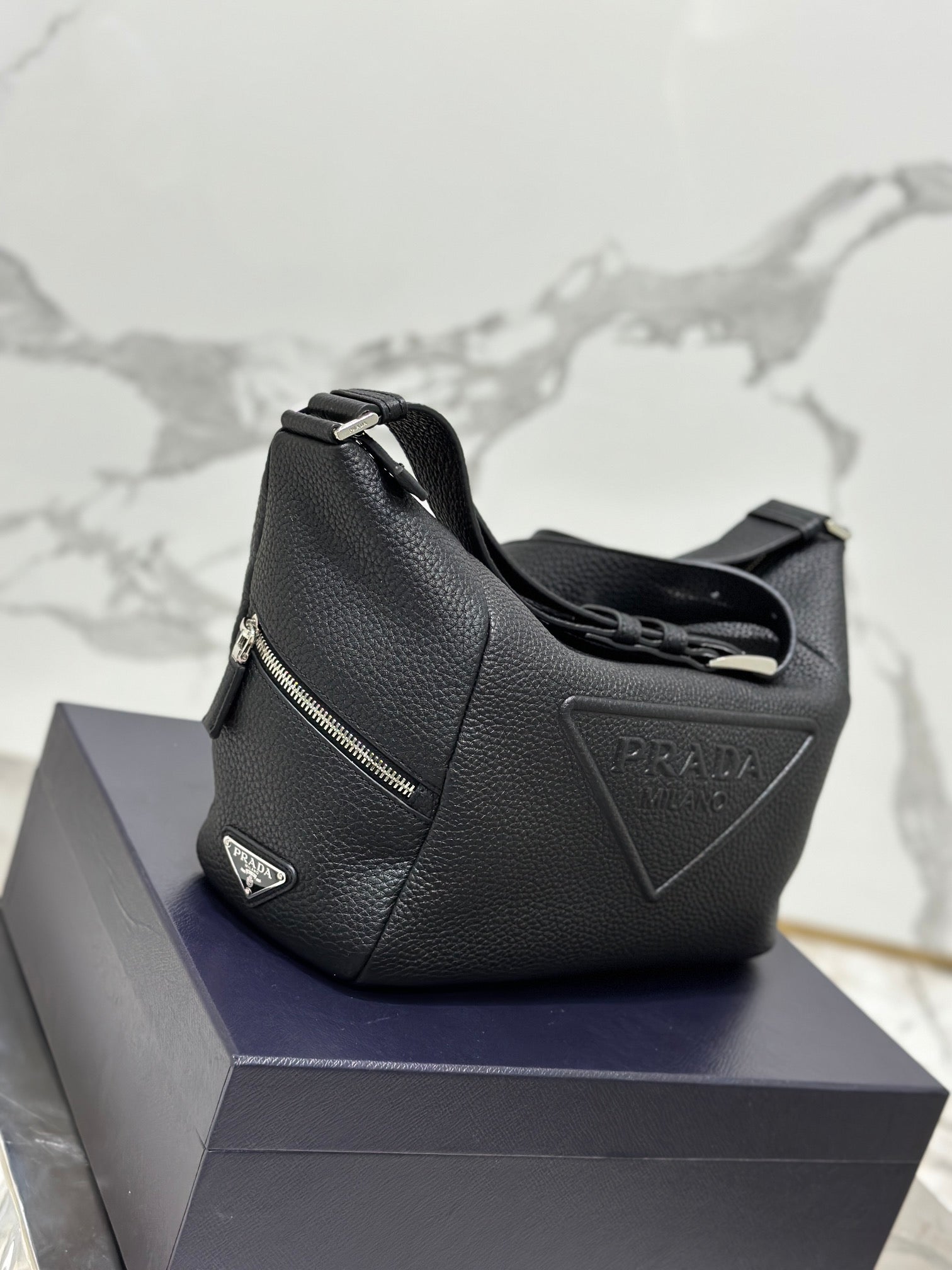 ＰＲＤＡ BLACK LEATHER SHOULDER BAG