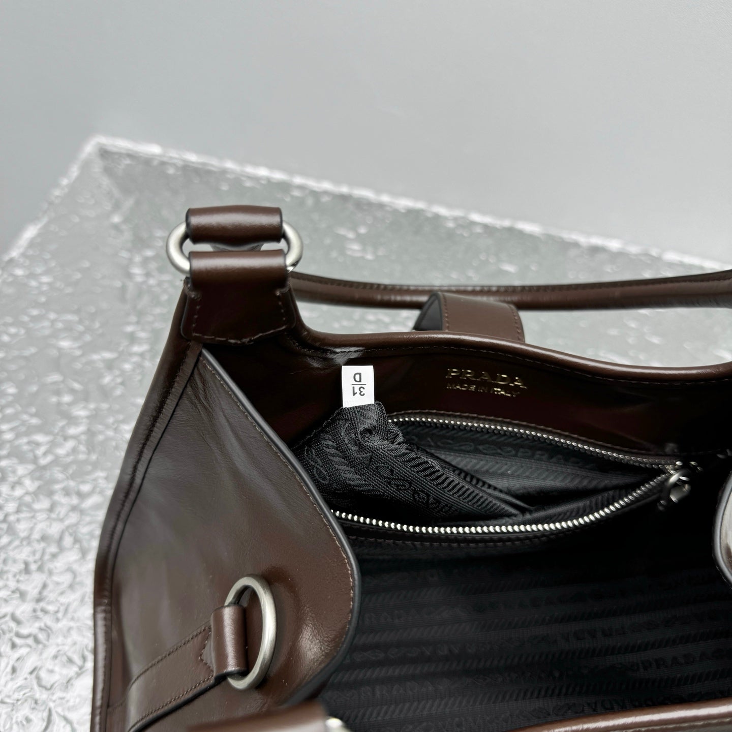 ＰＲＤＡ MEDIUM LEATHER TOTE BAG DARK BROWN