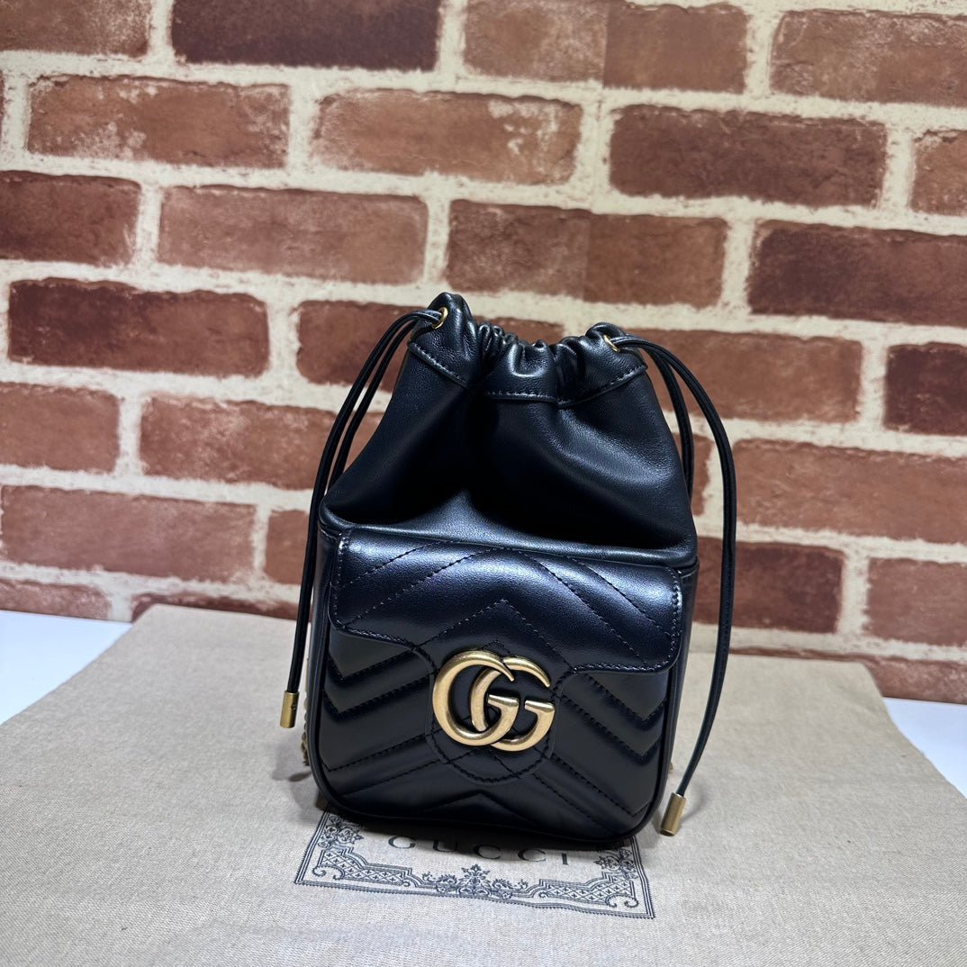 ＧＣＣＩGG MARMONT MINI BUCKET BAG BLACK