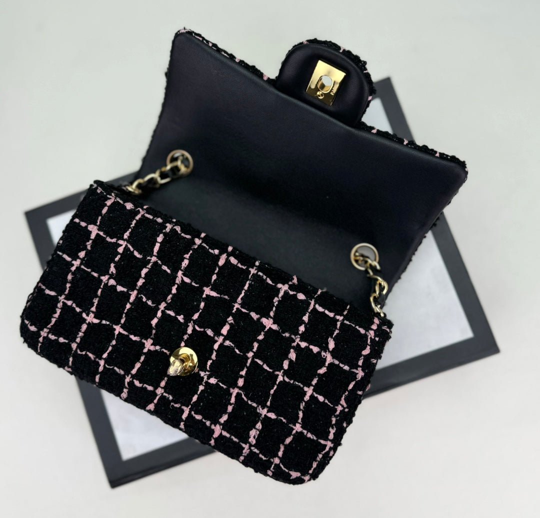 ＣＨＮＥＬCLASSIC SMALL FLAP BAG BLACK