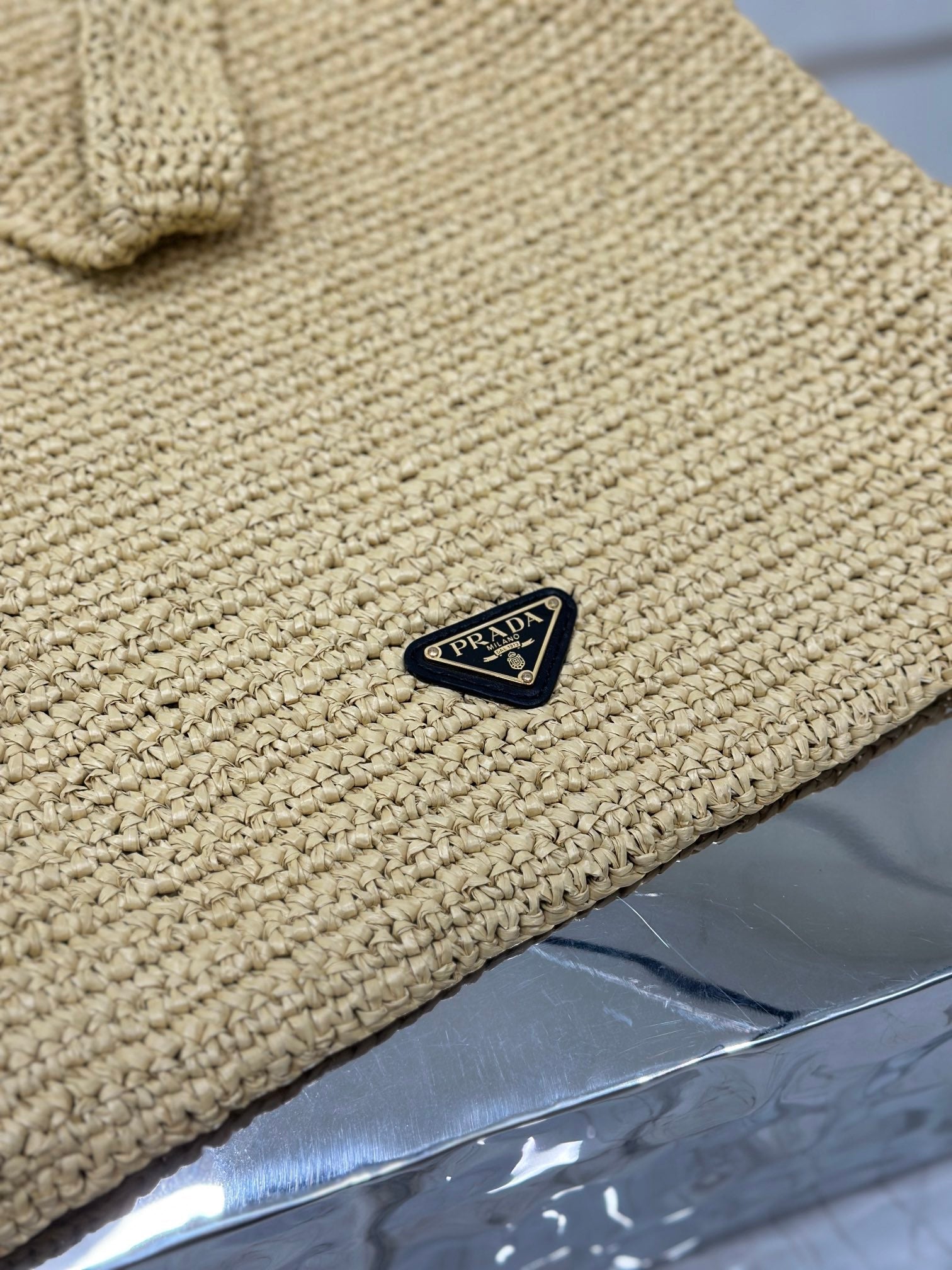 ＰＲＤＡ BEIGE RAFFIA TOTE BAG