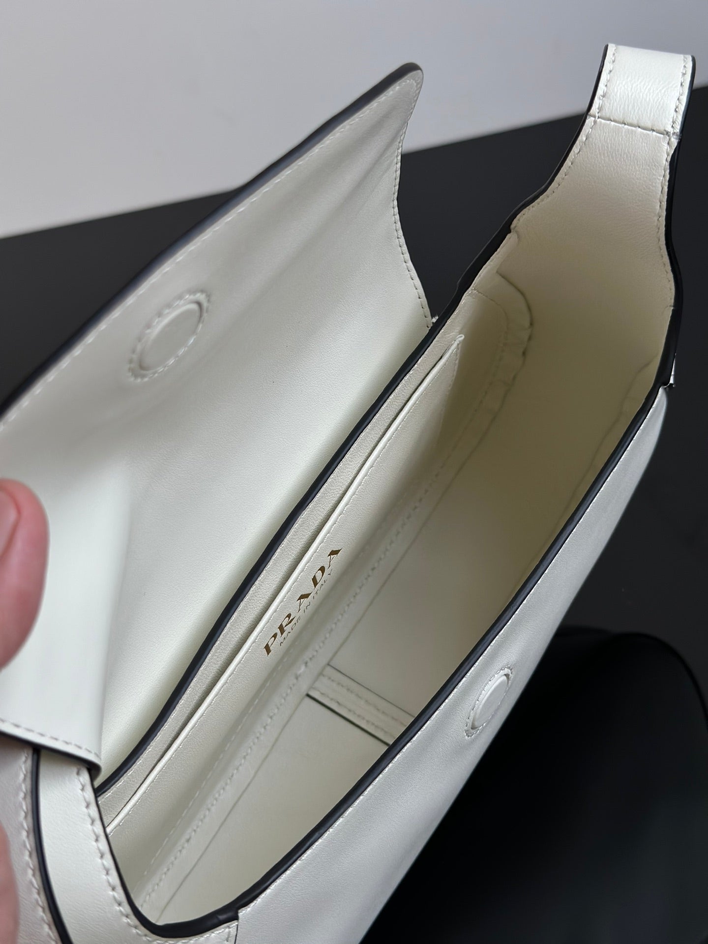 ＰＲＤＡ SMALL LEATHER SHOULDER BAG WHITE