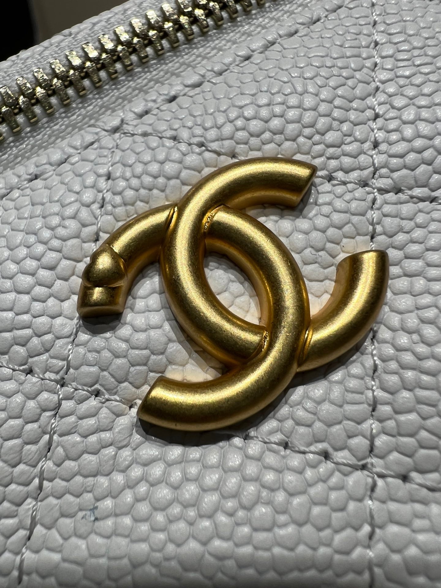 ＣＨＮＥＬHEART BALL BOX BAG WHITE