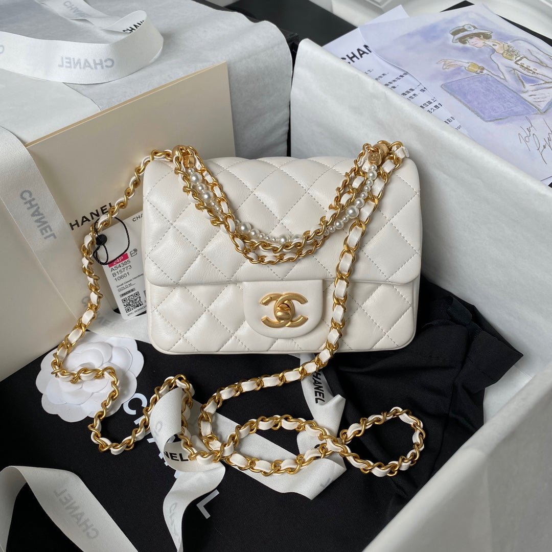 ＣＨＮＥＬ 24P CLASSIC HANDBAG WHITE