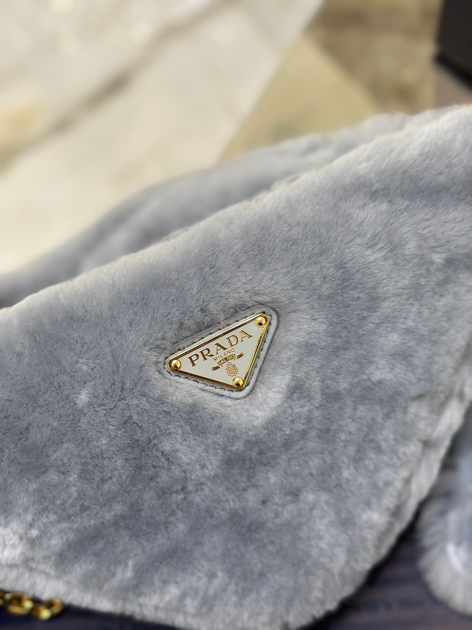 ＰＲＤＡ 2018 MINI SHEARLING TRIANGLE SATCHEL