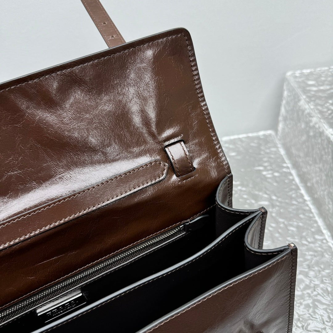 ＰＲＤＡ MEDIUM LEATHER HANDBAG DARK BROWN