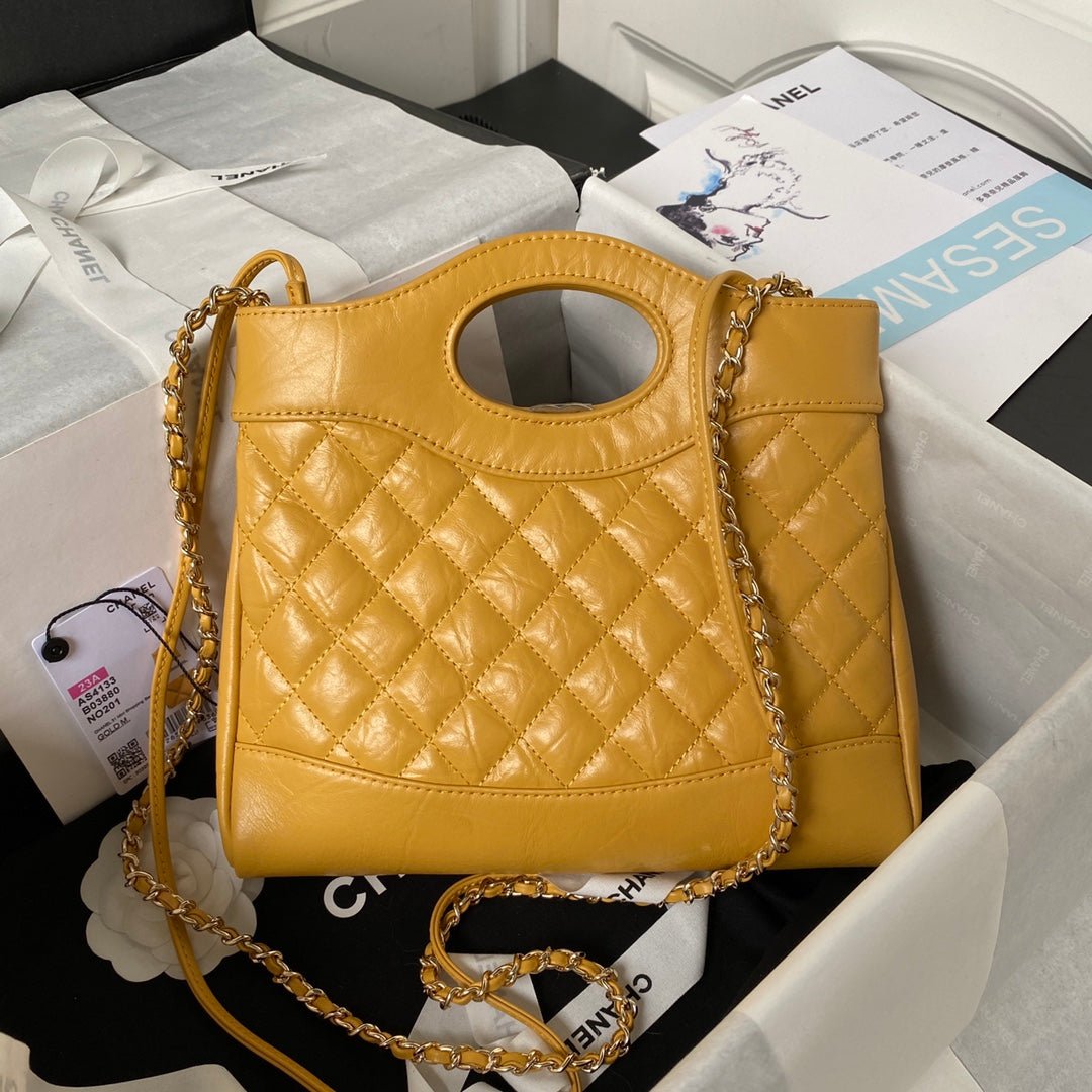 ＣＨＮＥＬ31 MINI SHOPPING BAG EARTH YELLOW