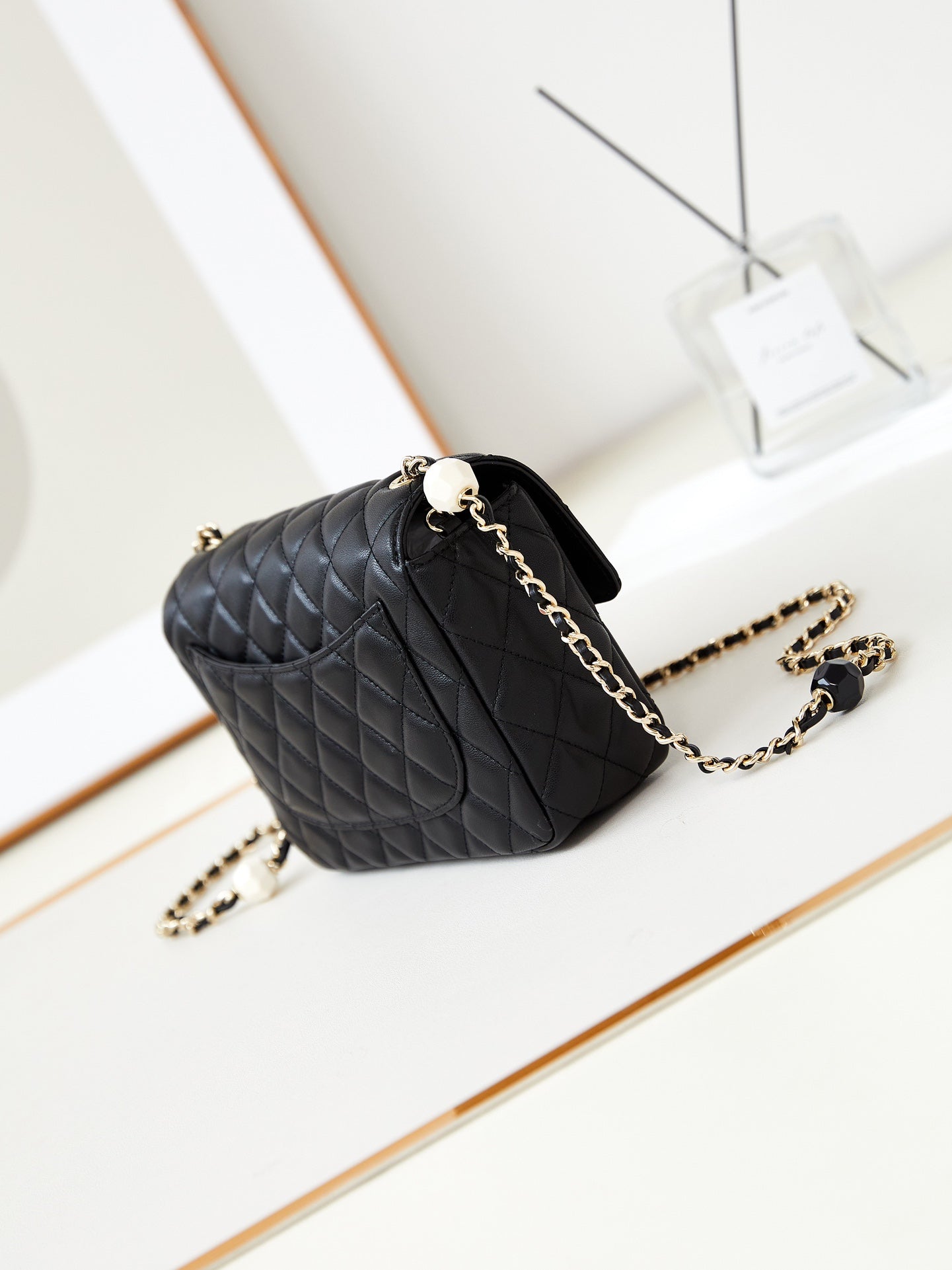 ＣＨＮＥＬCLASSIC HANDBAG BLACK