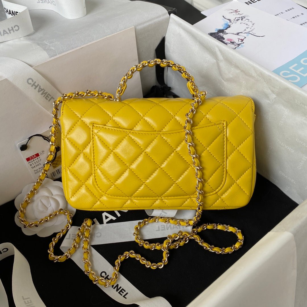 ＣＨＮＥＬFLAP BAG WITH TOP HANDLE YELLOW