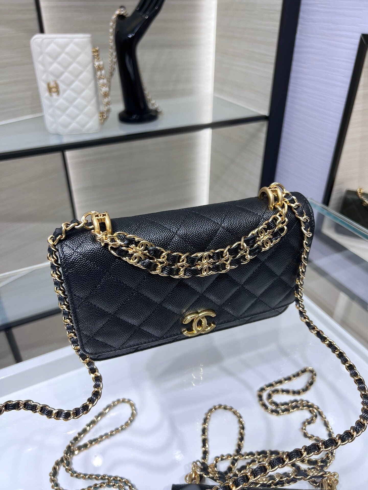 ＣＨＮＥＬ22K DOUBLE CHAIN BAG BLACK
