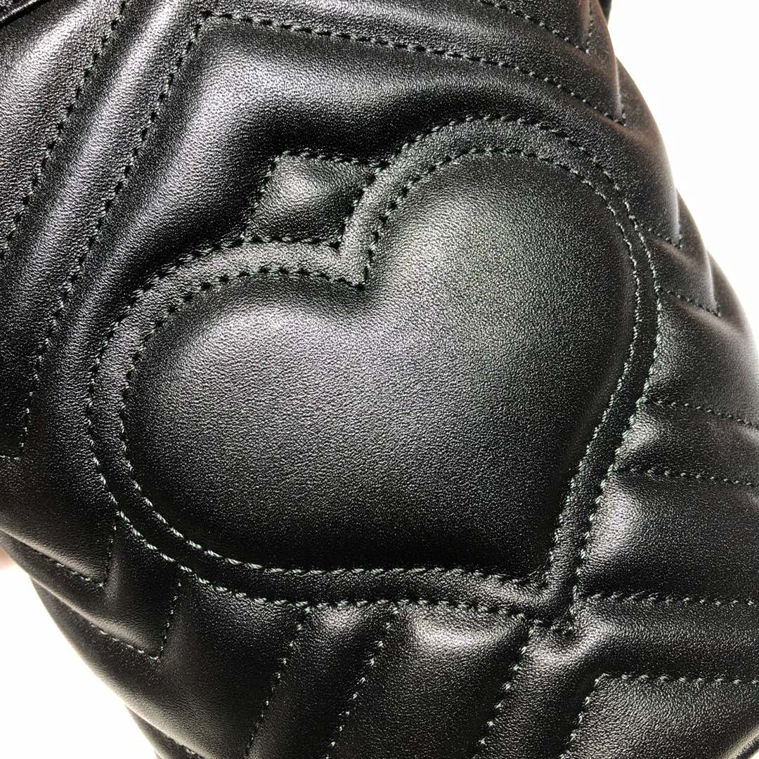 ＧＣＣＩGG MARMONT BUCKET BAG BLACK