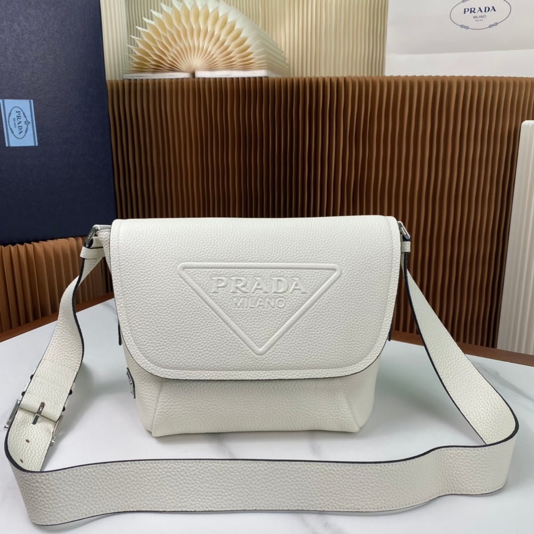 ＰＲＤＡ LEATHER FLAP BAG WITH SHOULDER STRAP WHITE