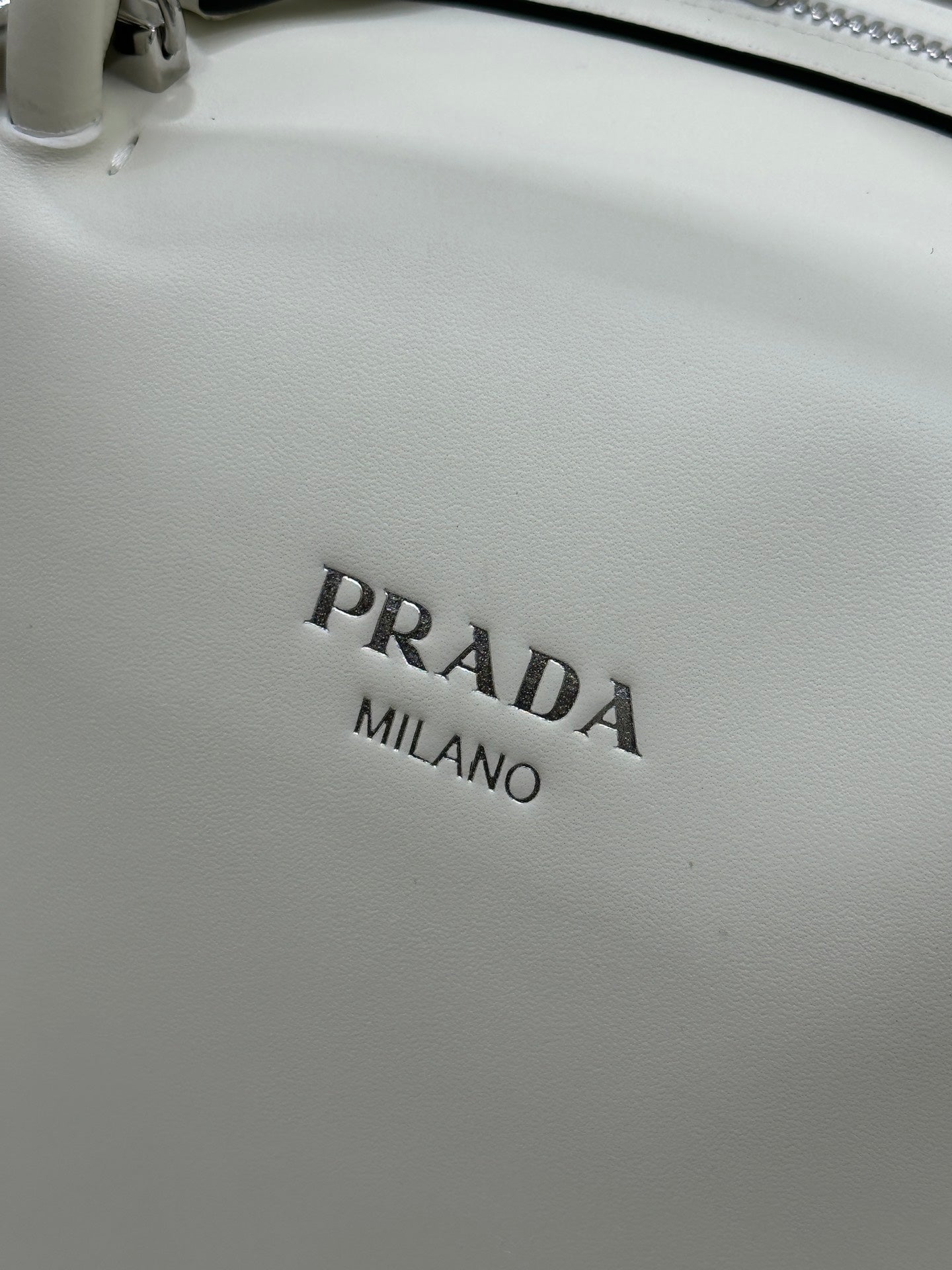 ＰＲＤＡ SUPERNOVA MEDIUM LEATHER TOP HANDLE BAG WHITE