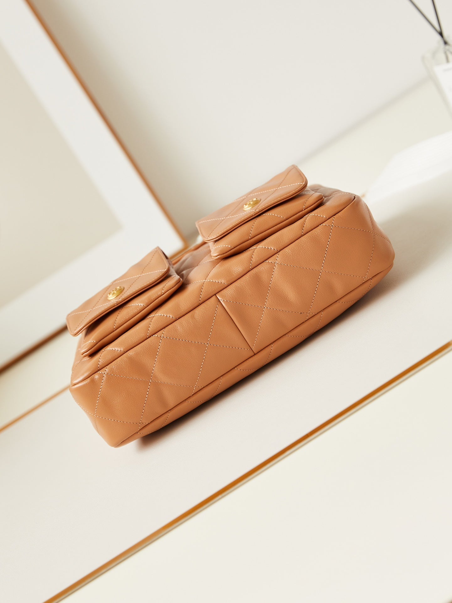 ＣＨＮＥＬHOBO HANDBAG BROWN