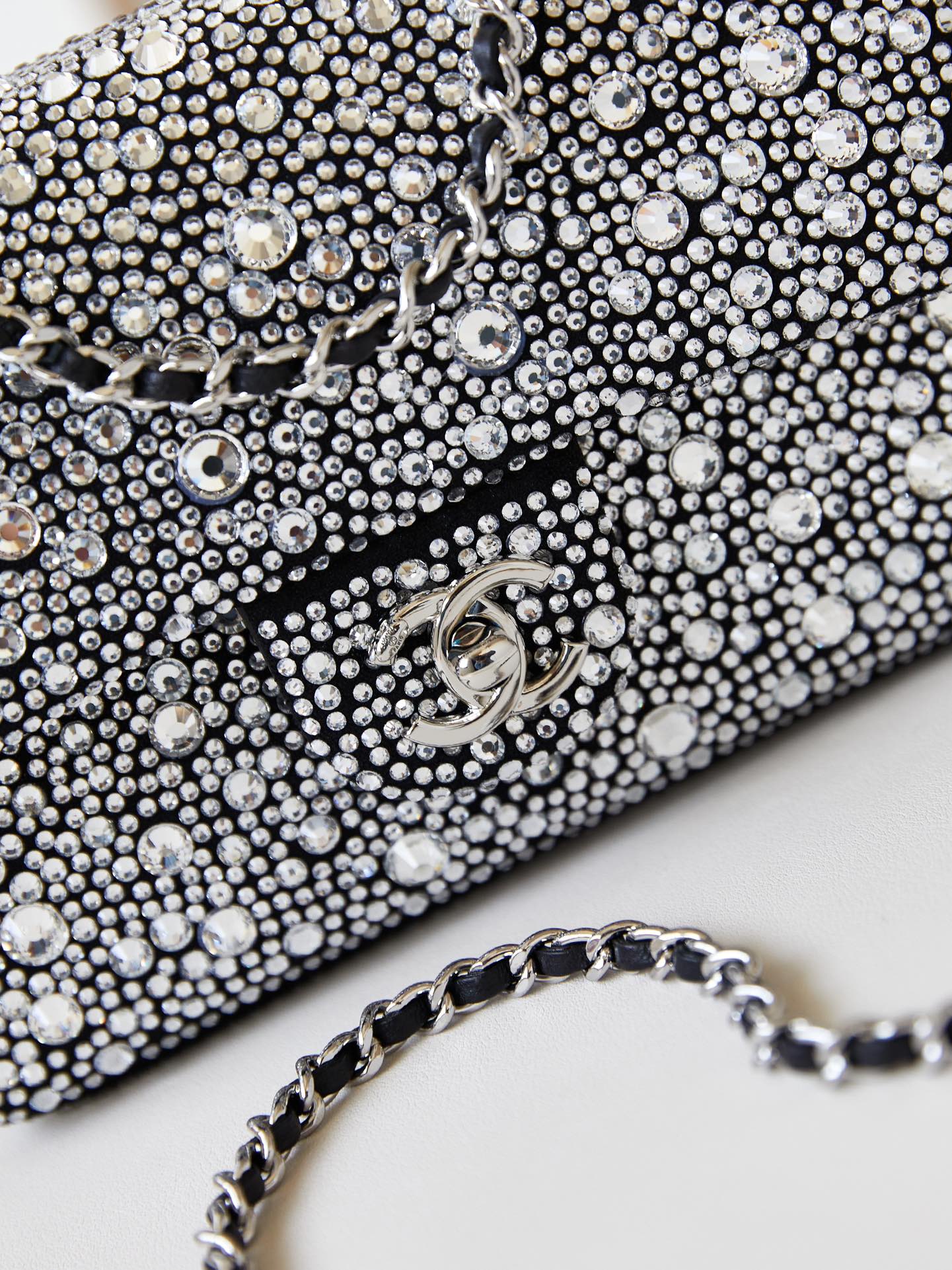 ＣＨＮＥＬSHOULDER BAG