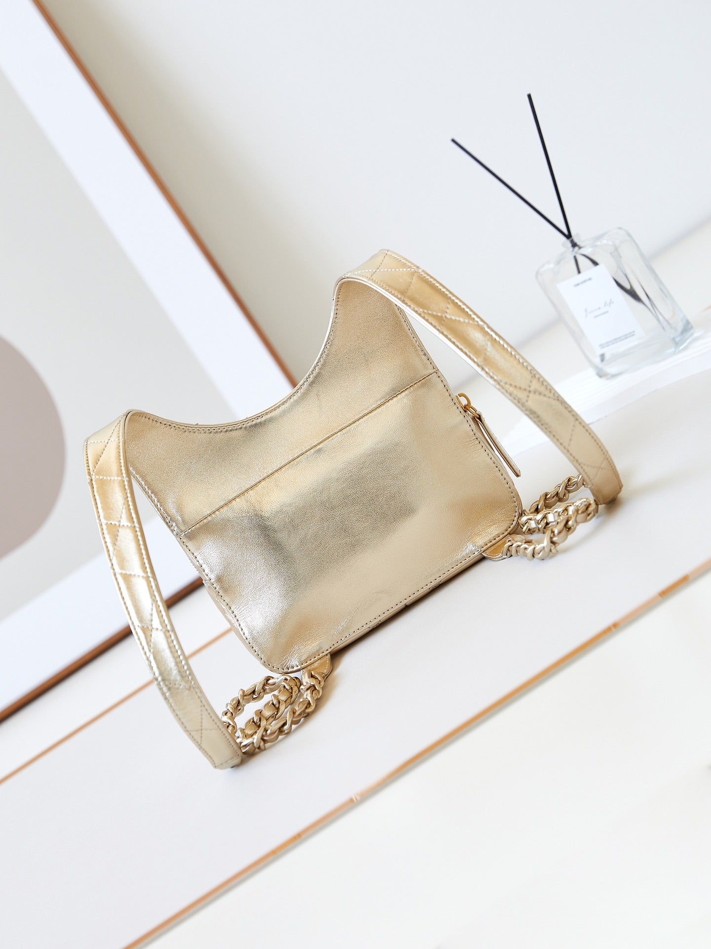 ＣＨＮＥＬSMALL DOUBLE-FLAP SHOULDER BAG GOLD