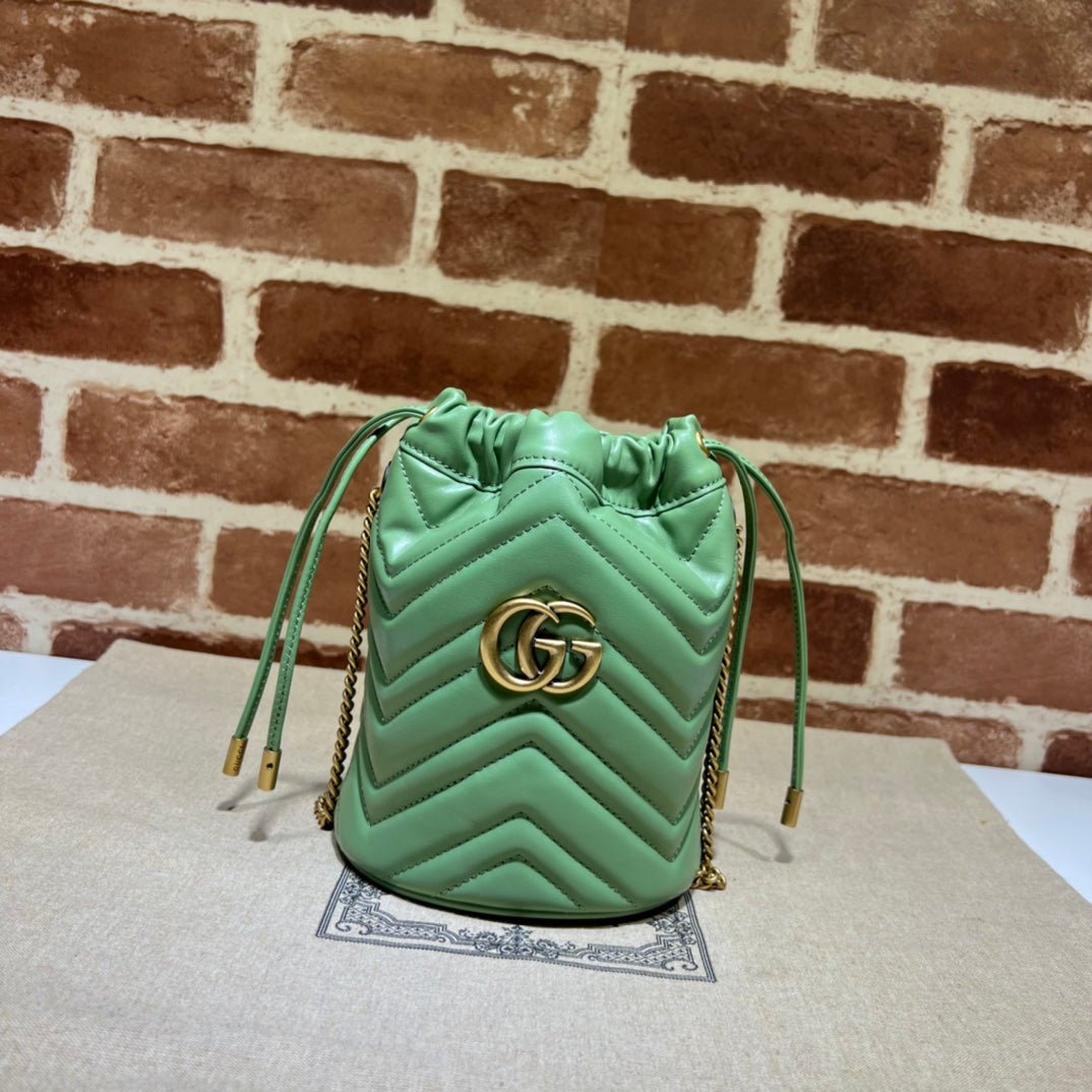 ＧＣＣＩGG MARMONT BUCKET BAG GREEN