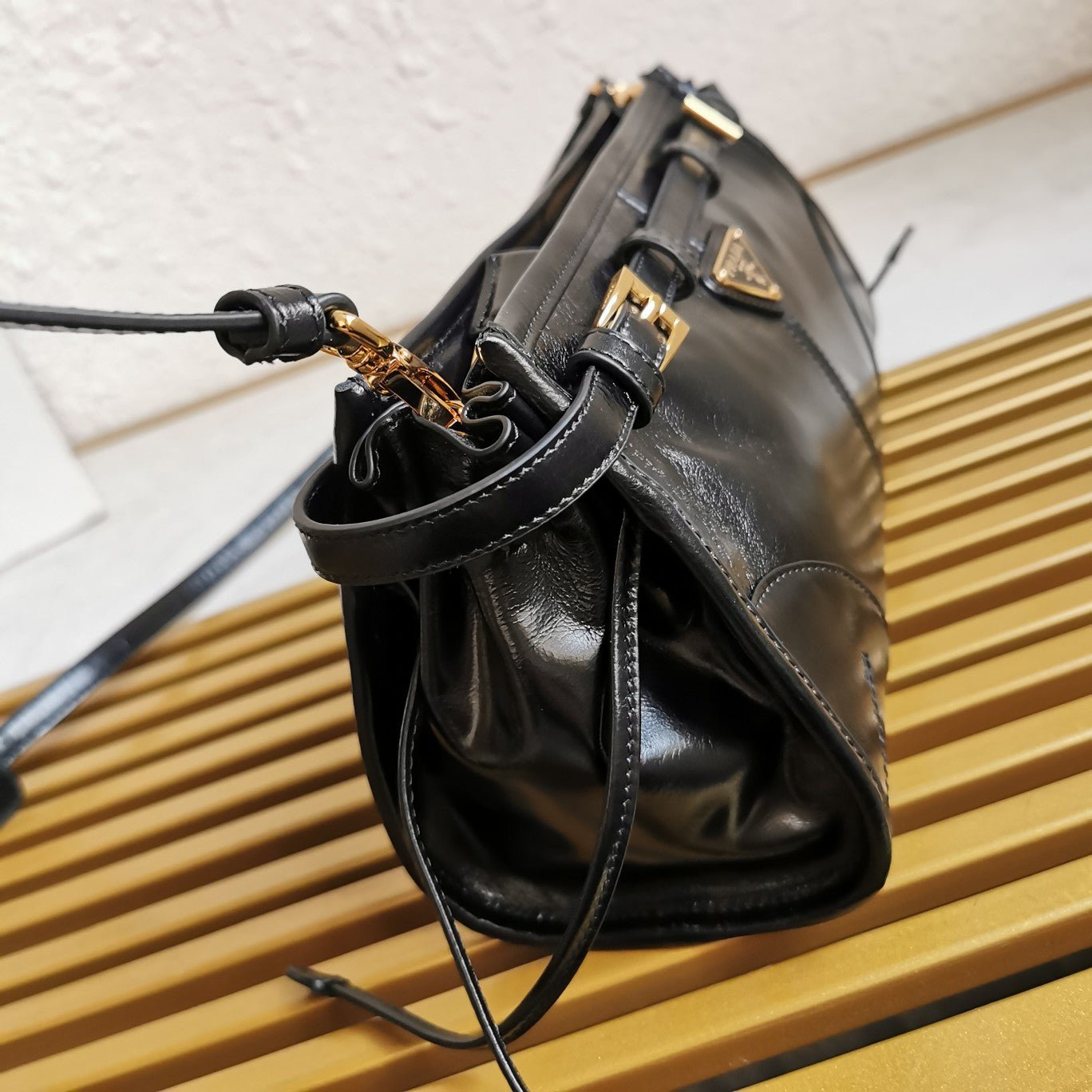 ＰＲＤＡ BONNIE SMALL LEATHER SHOULDER BAG