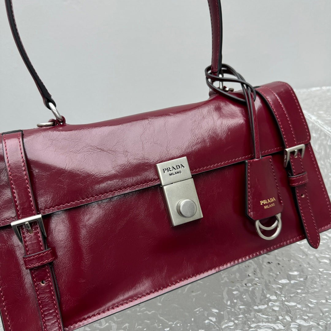 ＰＲＤＡ MEDIUM LEATHER HANDBAG DARK BURGUNDY