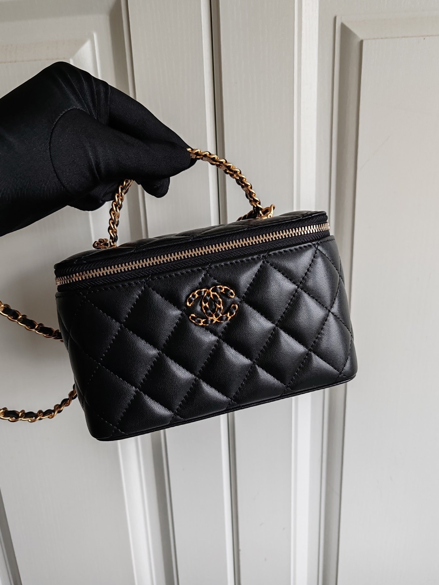 ＣＨＮＥＬTOP HANDLE VANITY CASE