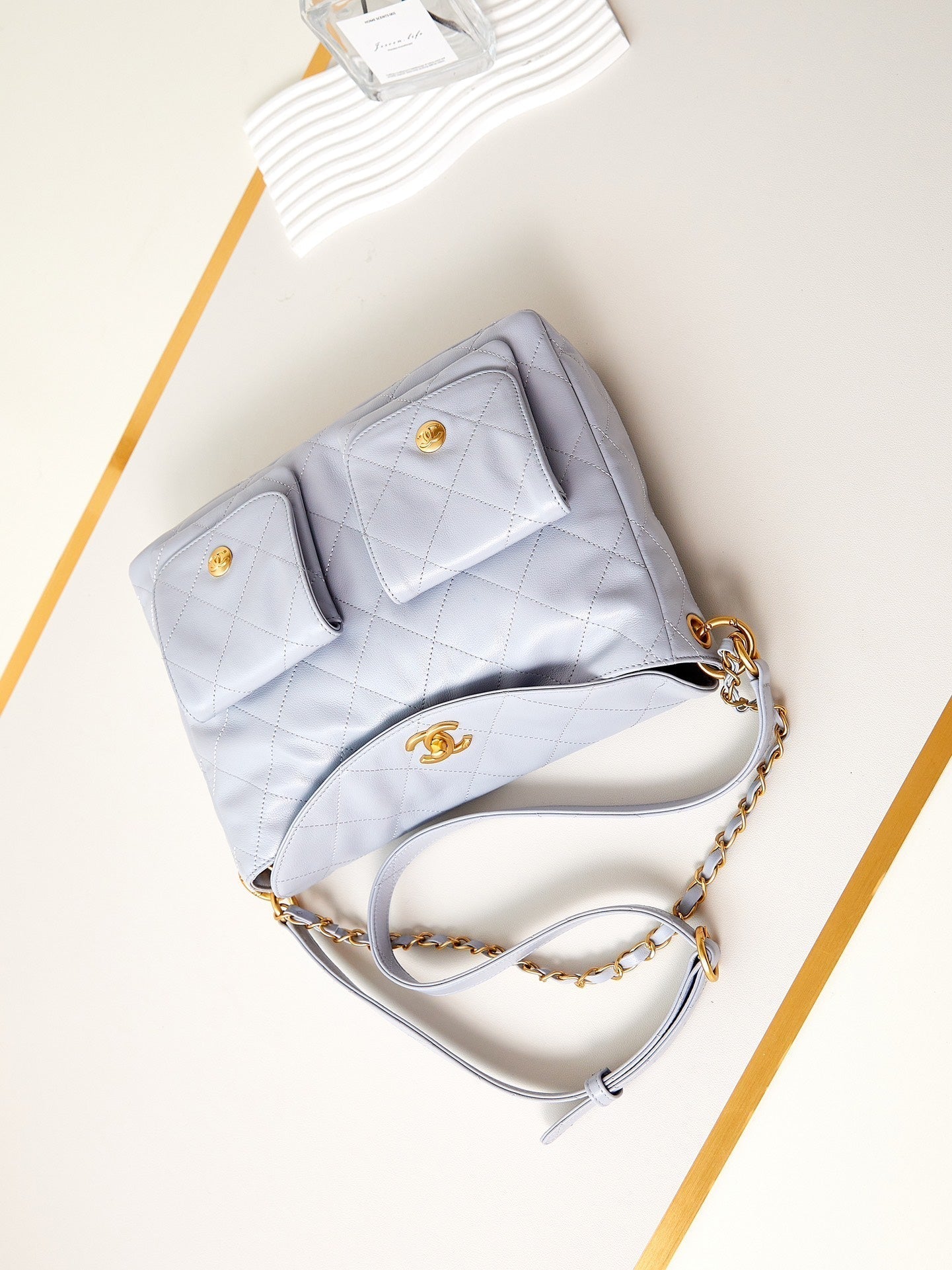 ＣＨＮＥＬHOBO HANDBAG ALICE BLUE