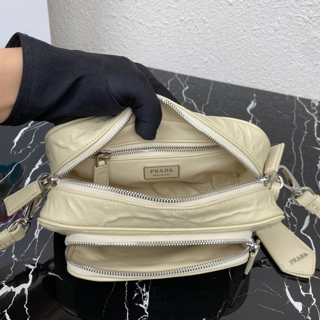 ＰＲＤＡ NAPPA ANTIQUE MULTI-POCKET SHOULDER BAG BIEGE