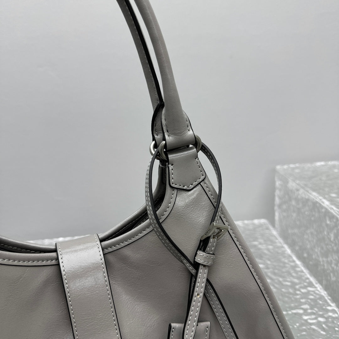 ＰＲＤＡ MEDIUM LEATHER TOTE BAG