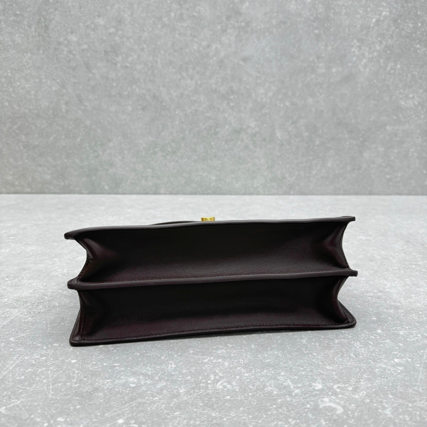 ＰＲＤＡ SOFT SOUND MEDIUM LEATHER SHOULDER BAG DARK BROWN