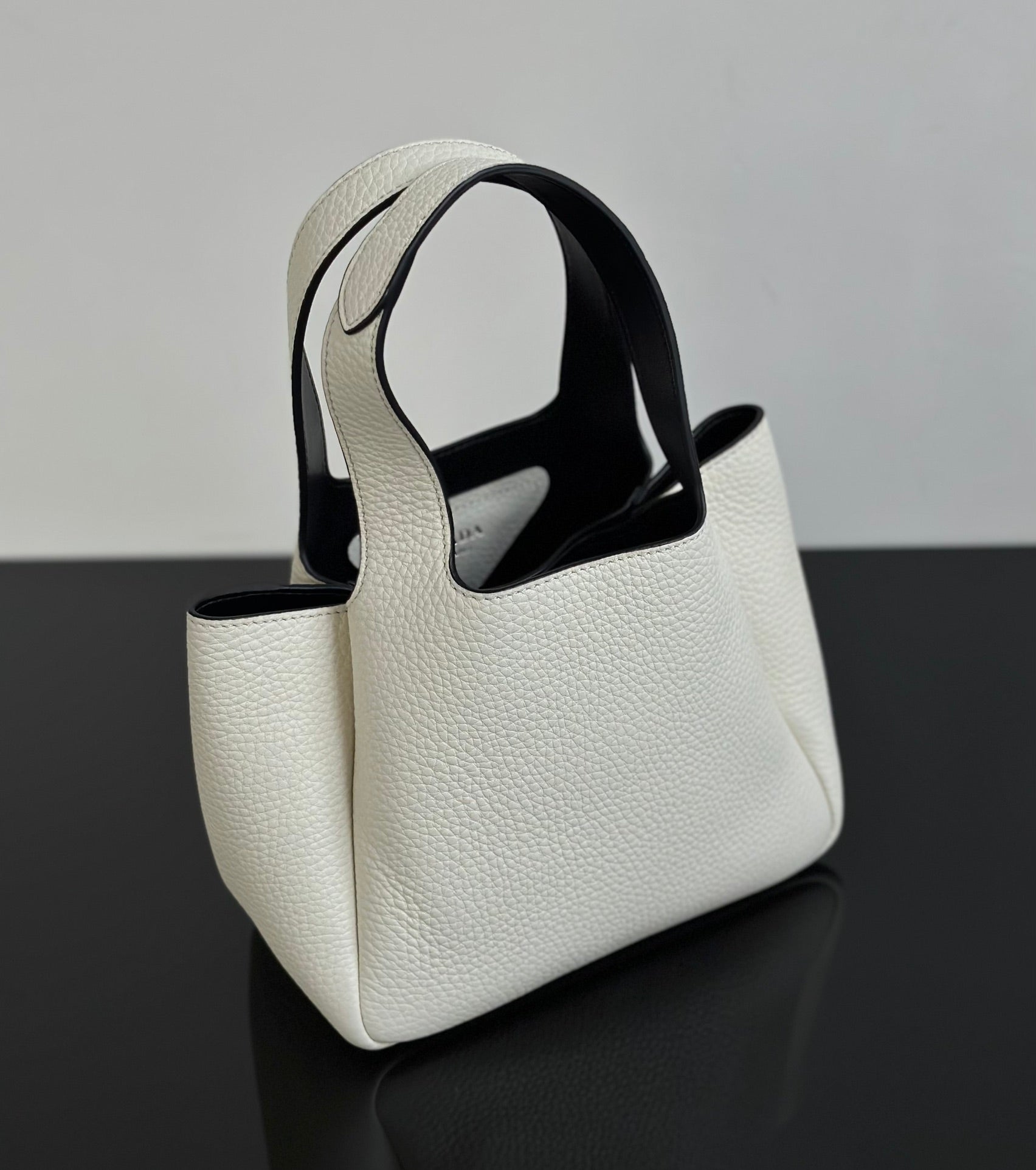 ＰＲＤＡ LEATHER MINI HANDBAG WHITE