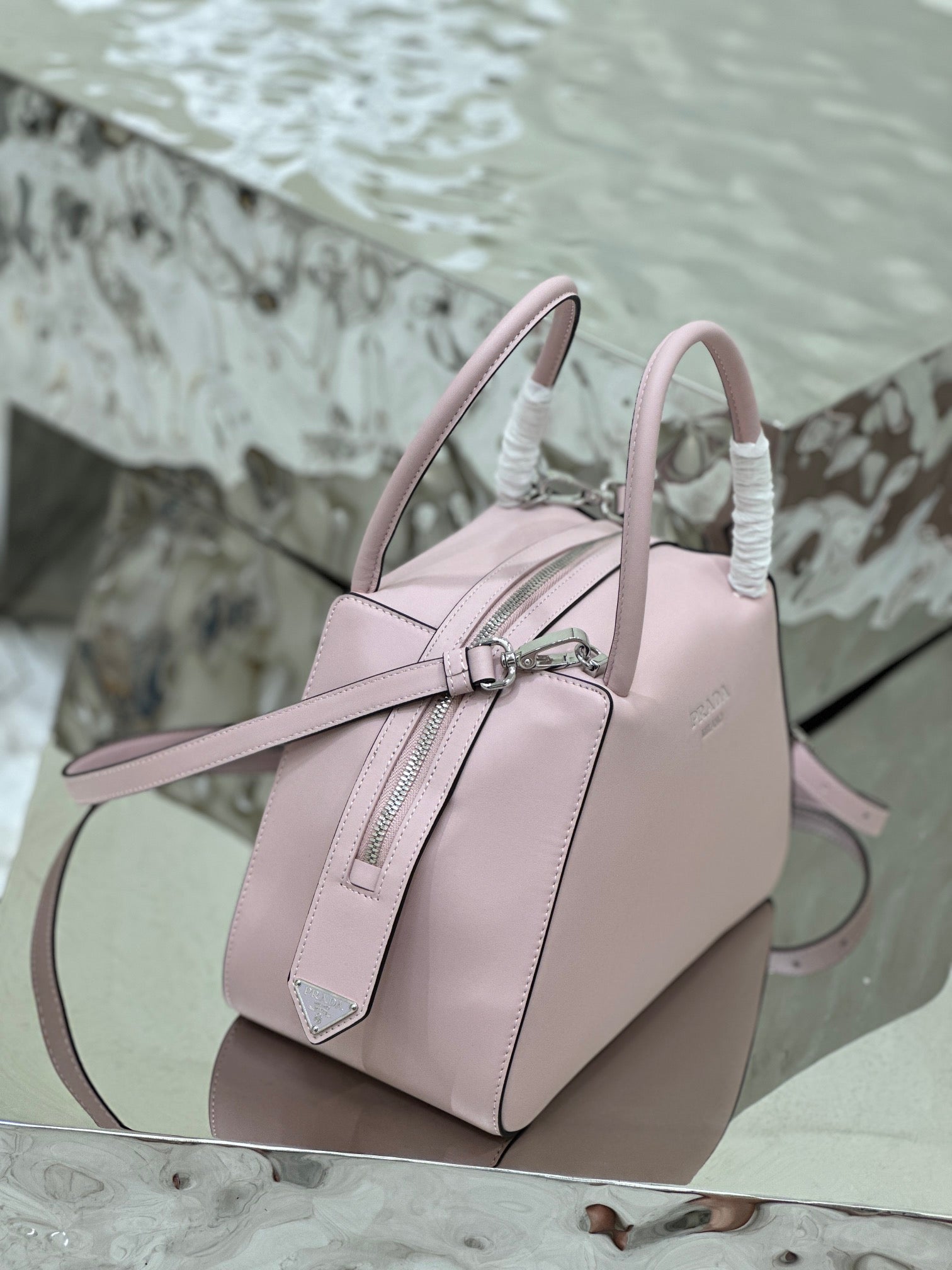 ＰＲＤＡ SUPERNOVA MEDIUM LEATHER TOP HANDLE BAG LIGHT PINK