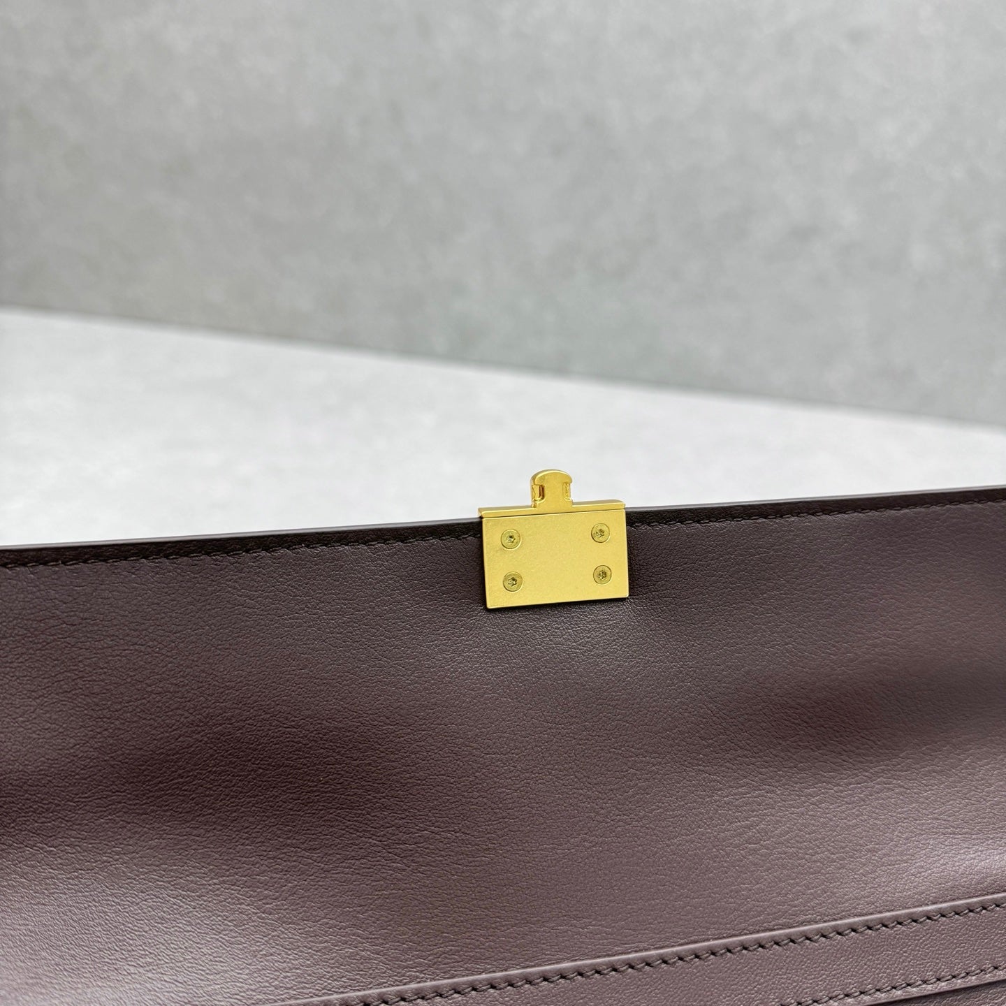 ＰＲＤＡ SOFT SOUND MEDIUM LEATHER SHOULDER BAG DARK BROWN