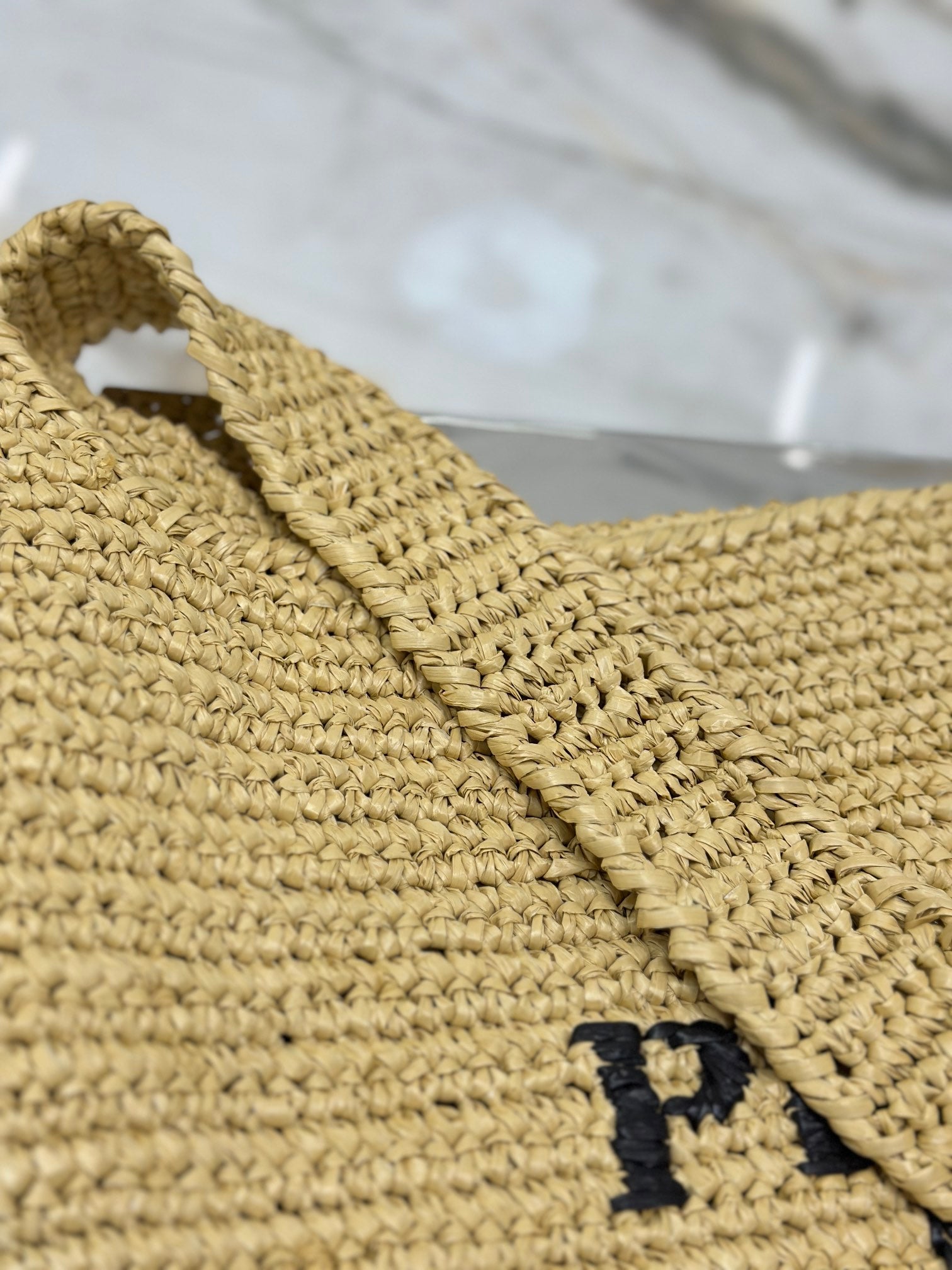 ＰＲＤＡ BEIGE RAFFIA TOTE BAG