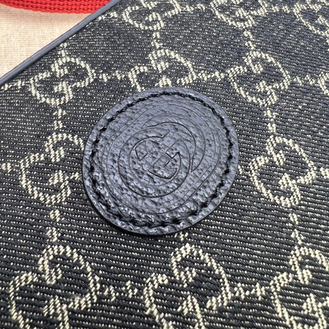 ＧＣＣＩDENIM INTERLOCKING G CROSSBODY BAG BLACK