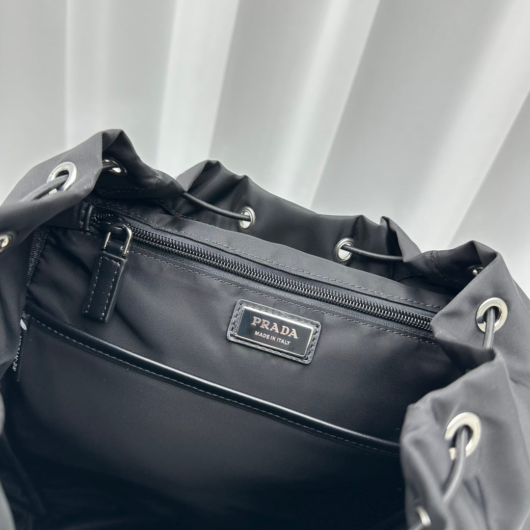 ＰＲＤＡ RE-NYLON AND LEATHER BACKPACK