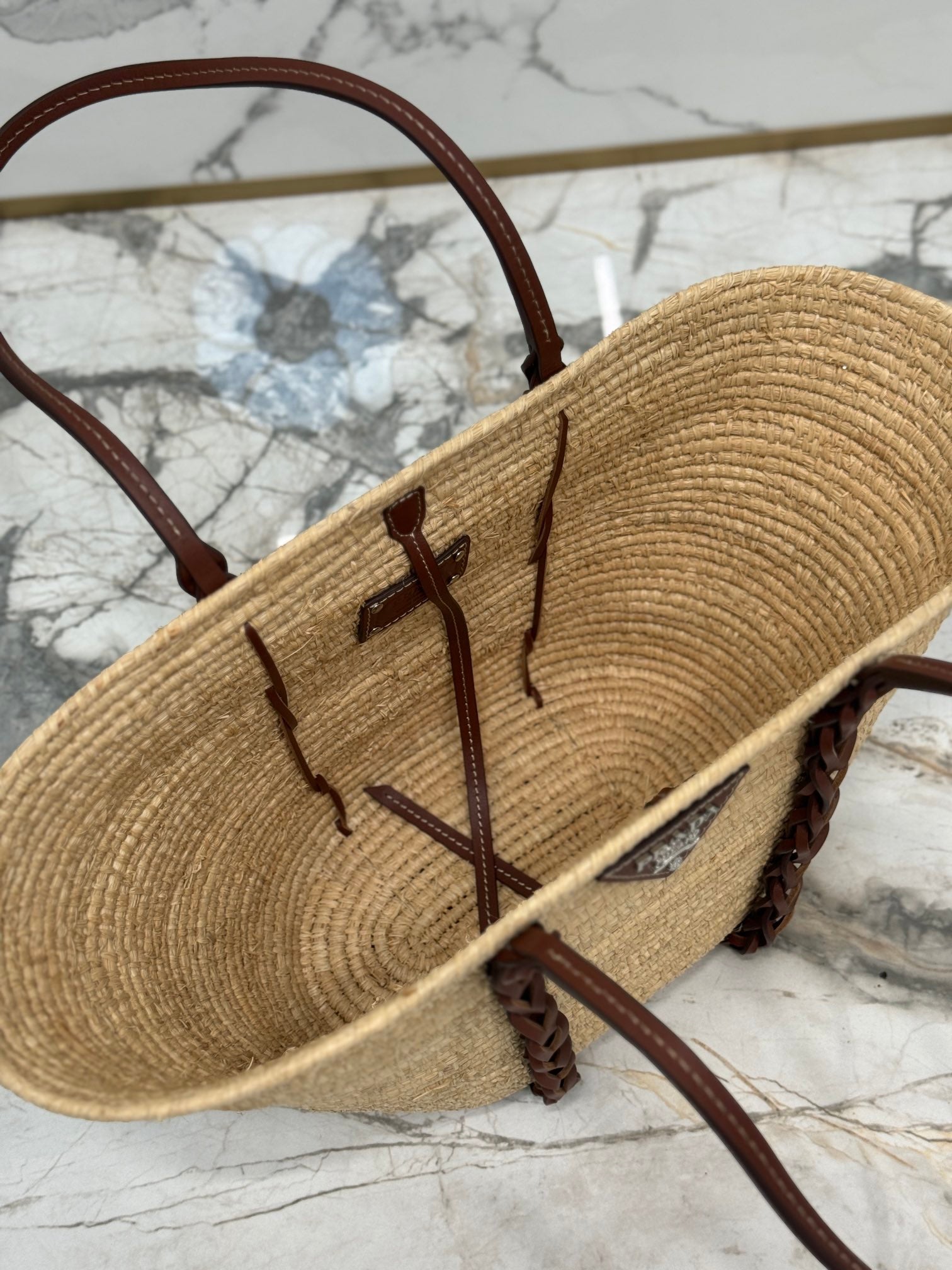 ＰＲＤＡ RAFFIA AND LEATHER TOTE BAG