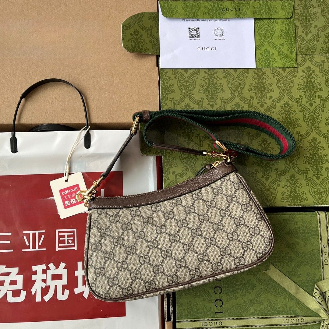 ＧＣＣＩ CROSSBODY BAG