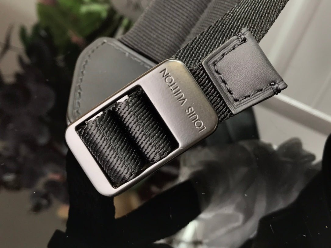 ＬＳ ＶＴＴＯＮ M41079 CHRISTOPHER BACKPACK BROWN