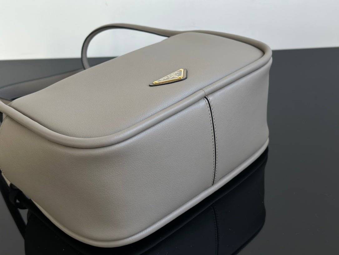 ＰＲＤＡ DARLING LEATHER HANDBAG CLAY