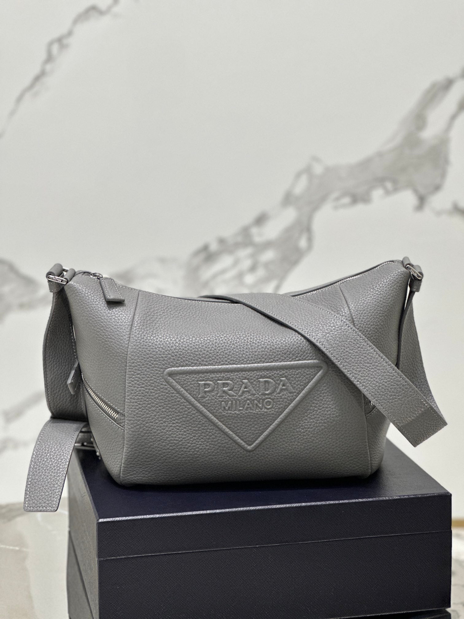 ＰＲＤＡ GRAY LEATHER SHOULDER BAG
