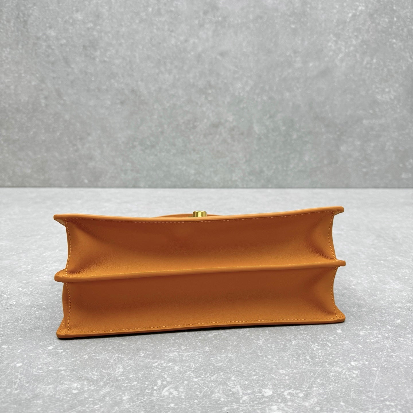 ＰＲＤＡ SOFT SOUND MEDIUM LEATHER SHOULDER BAG AMBER