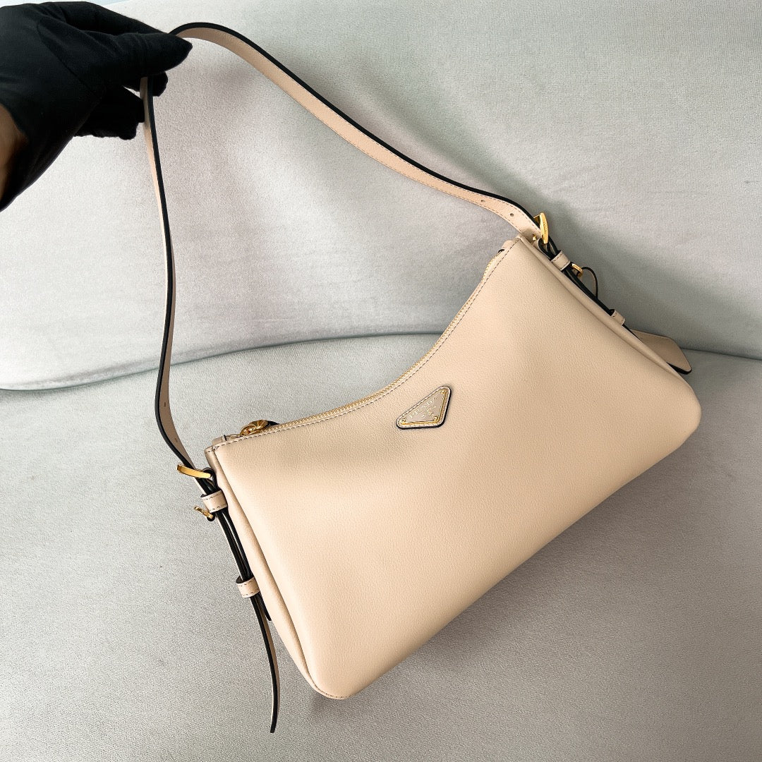 ＰＲＤＡ AIMÉE LARGE LEATHER SHOULDER BAG SAND