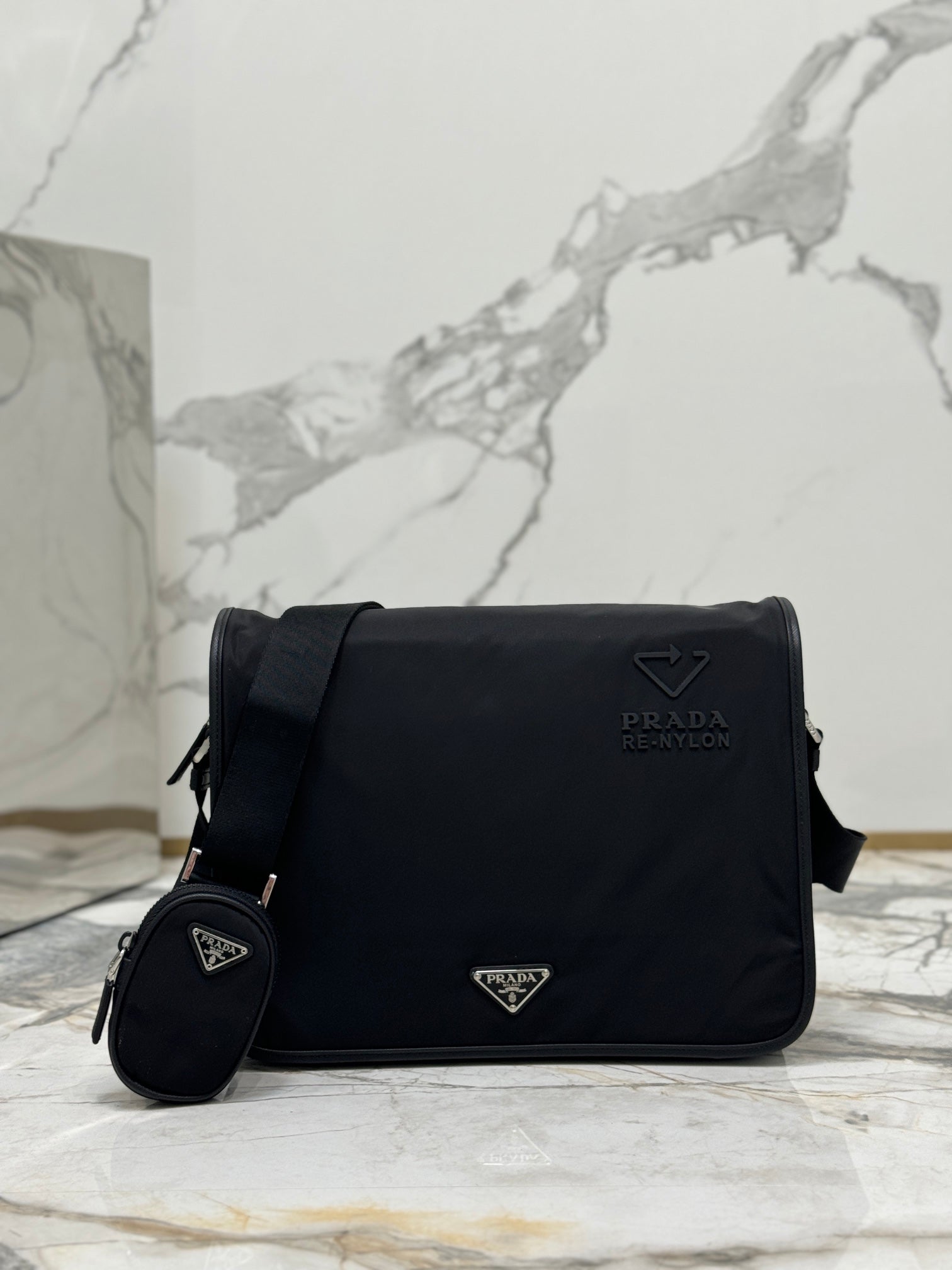 ＰＲＤＡ RE-NYLON AND SAFFIANO LEATHER SHOULDER BAG