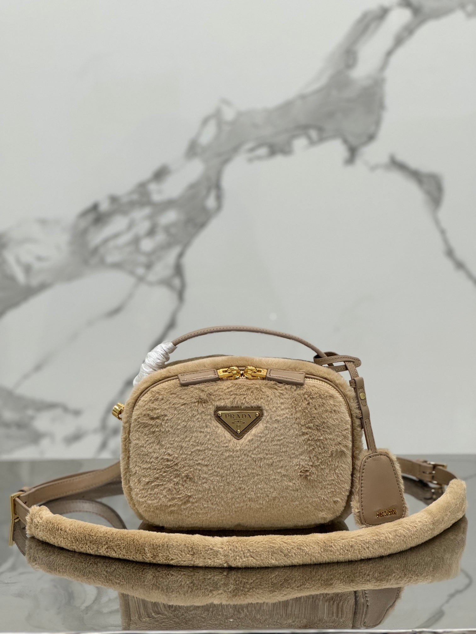 ＰＲＤＡ ODETTE SHEARLING MINI-BAG
