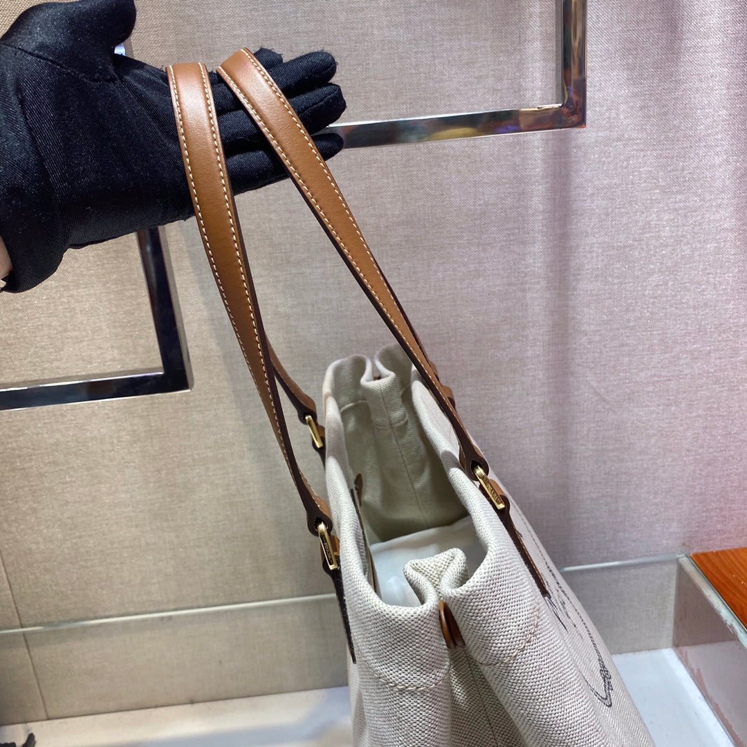 ＰＲＤＡ LINEN BLEND TOTE BAG