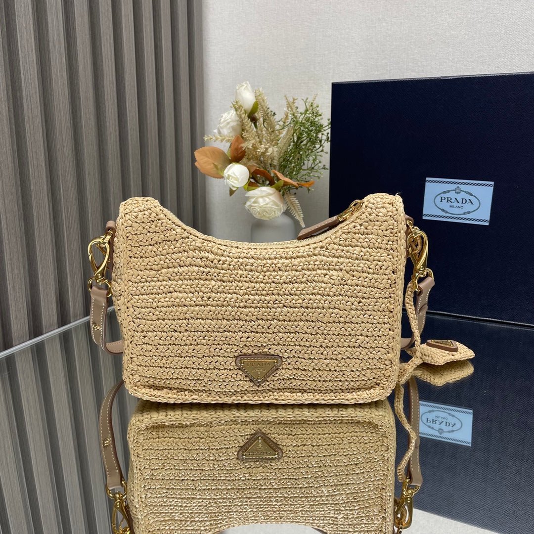 ＰＲＤＡ RE-EDITION CROCHET MINI-BAG