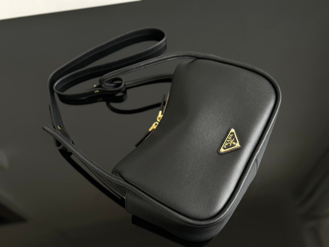 ＰＲＤＡ DARLING LEATHER HANDBAG BLACK