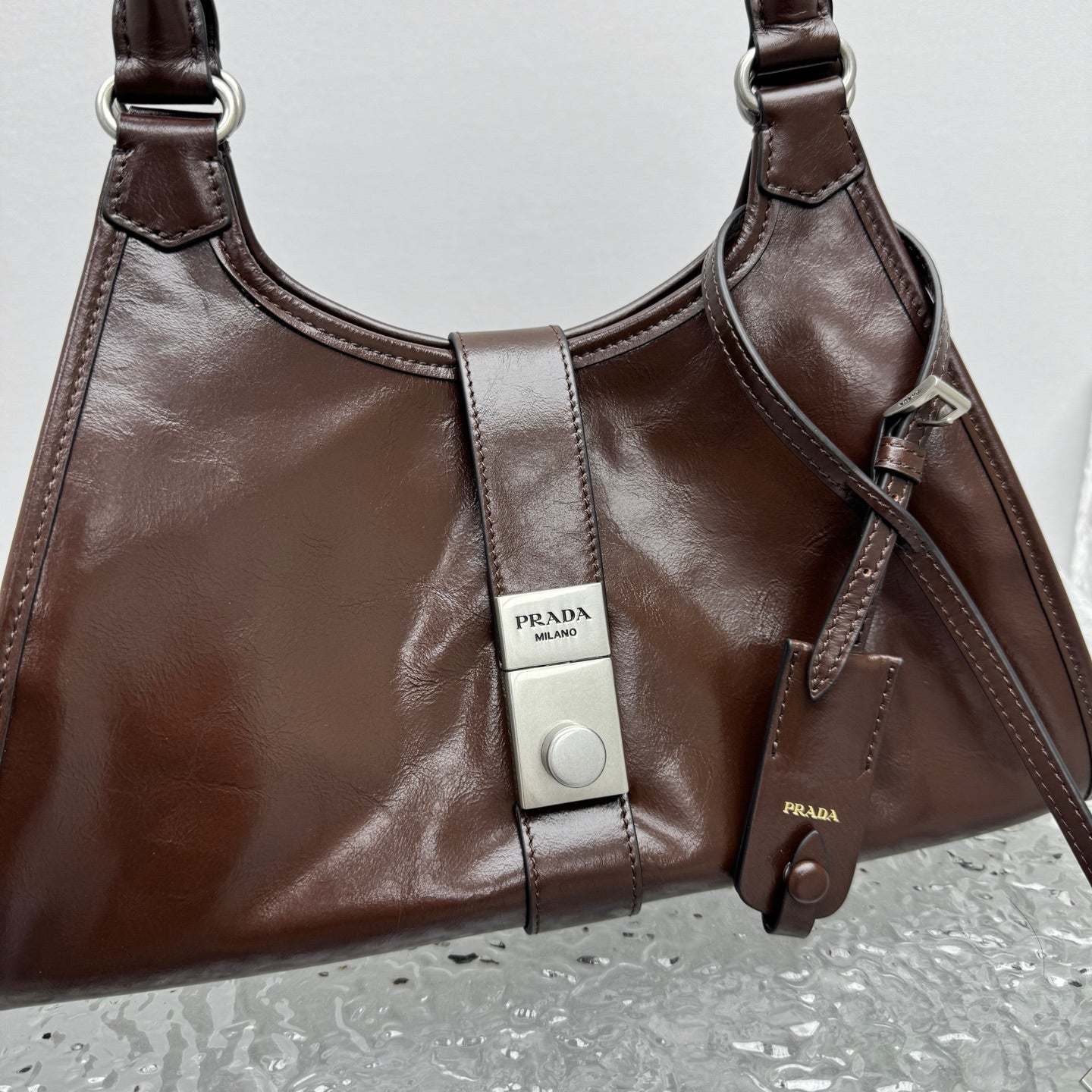 ＰＲＤＡ MEDIUM LEATHER TOTE BAG DARK BROWN